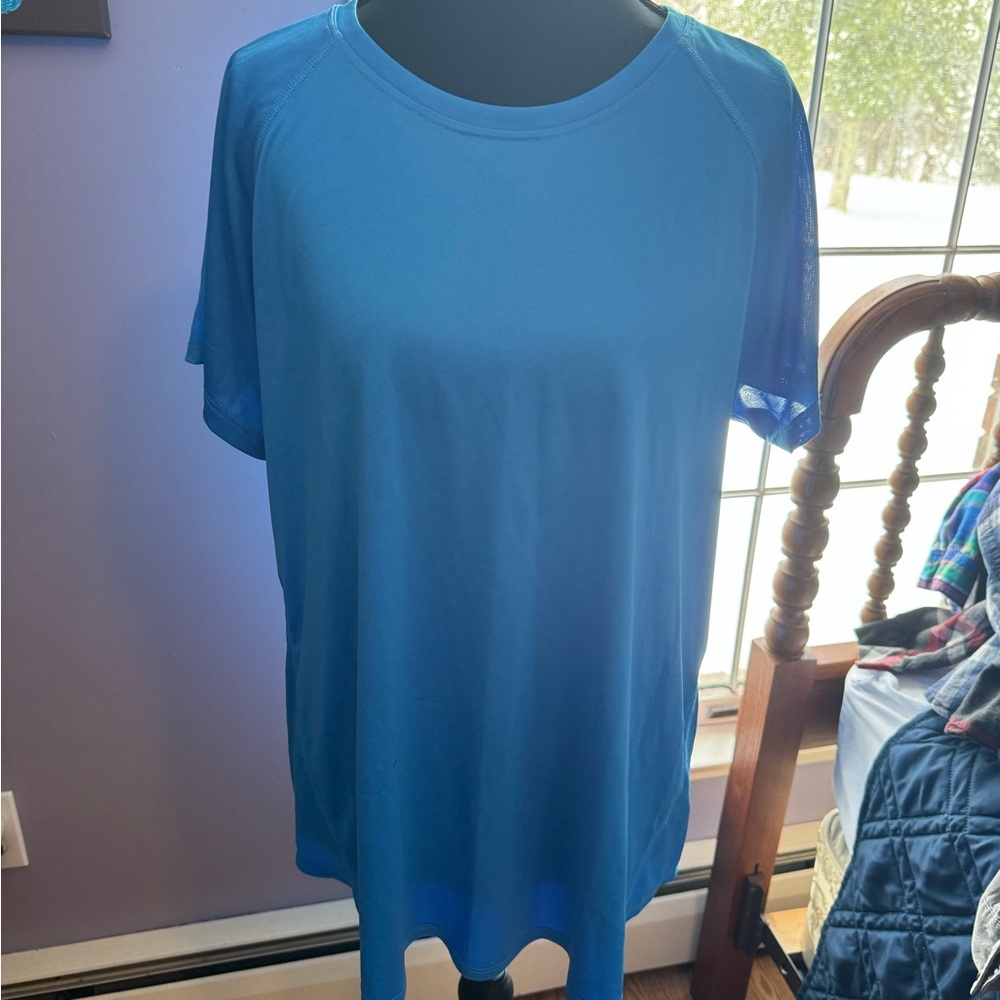 Tek Gear Vibrant Blue Short Sleeve Women's Tee